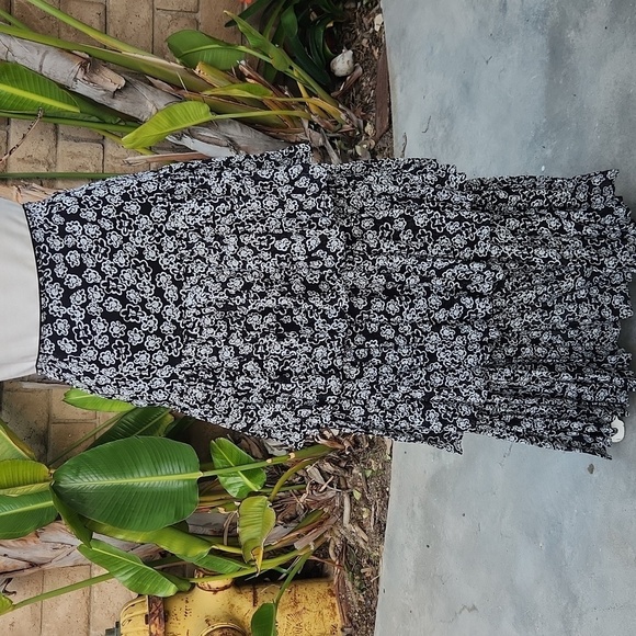 DOROTHEE SCHUMACHER Dresses & Skirts - Dorothee Schumacher Floral Transparancies Black White Tiered Maxi Skirt New 2